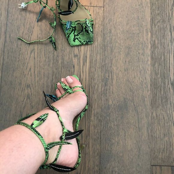 EGO Green Snakeskin Heels - Picture 2 of 2